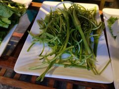 -有一锅·野生菌黑山羊腊排骨火锅(古城北门店)
