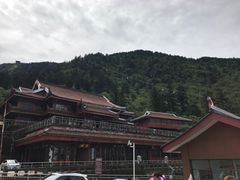 -峨嵋山金顶