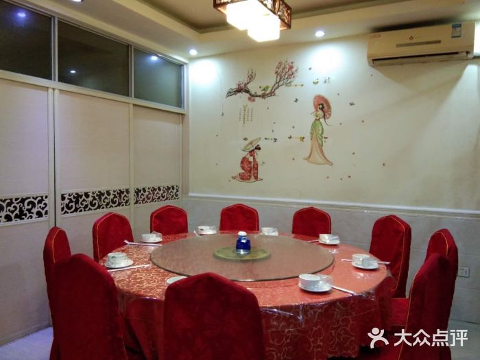 乡味阁土菜馆(温汤店)包厢图片