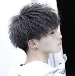 -海文先生国潮烫染男士理发馆