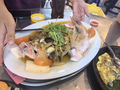 -大树下海鲜饭店