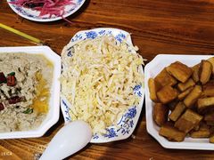 -老天桥酱肉烧饼夹肘子(天桥店)
