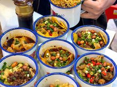 -犟一碗双椒鸡面(得意世界店)