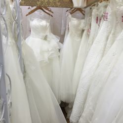 -厦门苏迪尔婚纱礼服批发零售/男装定制