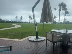 -三亚亚龙湾瑞吉酒店·宴悦Driftwood·游水海鲜·牛排·草坪·私人定制