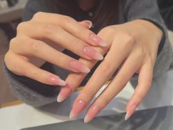 -UGIRL有个美甲