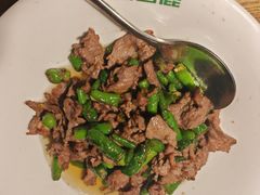 杭椒爆炒牛肉-新白鹿餐厅(龙游路总店·杭帮菜名店)