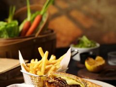 -WOLFGANG PUCK KITCHEN & BAR(迪士尼小镇店)