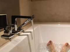 -广州天河希尔顿酒店