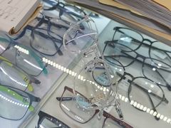 -沫芮眼镜·蔡司官方授权店(人民广场店)