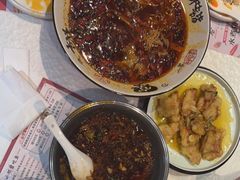 -辣小妮de川菜馆(红旗Mall店)