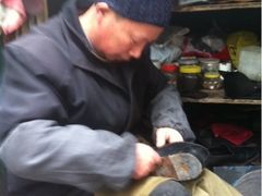 -静安寺修鞋修包修拉链