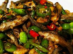 香辣小河鱼-味上湘菜馆(岳麓山店)