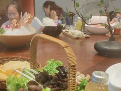 -东海怡品海鲜豆捞(舟宿夜江店)