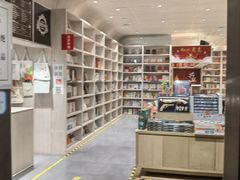 -钟书阁(群光广场店)