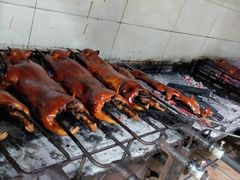 -四更周店烤乳猪