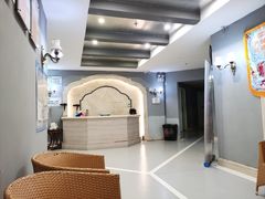 -梦翔龙湖滟澜山游泳俱乐部