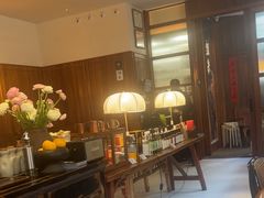 -银米·云南传统过桥米线(双廊黑金冠店)