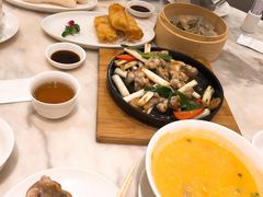-香港百合居(LCM置汇旭辉广场店)
