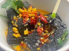 -黑色经典臭豆腐·湖南特产(步行街店)