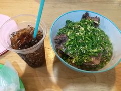 -席娜卡琳火车铁道夜市