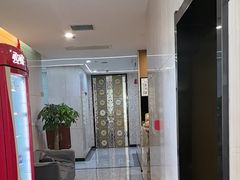-威尔佳·创意陕菜融合菜(老城根红庙坡地铁站店)