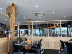 -12 Rocks Beach Bar Cafe