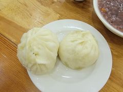 -胡成记口蘑龙眼包子(盐道街店)