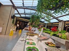 -川骄海鲜自助(王府井奥莱UP TOWN店原世界之花店)