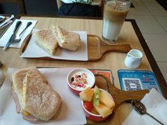 -必胜客(华都店)