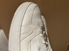 -爱革·奢品·鞋包·衣物·家居(金桥国际商业广场店)