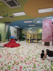-莫莉幻想儿童乐园(武汉金银潭永旺店)