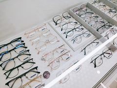 -明月眼镜(三坝店)