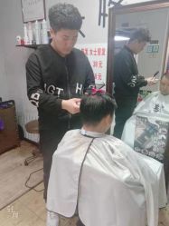 -木格造型美发