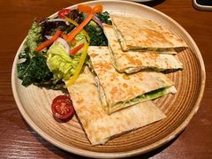-Two Birds One Stone·一石二鸟(诚品生活店)