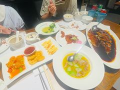 -青花餐厅(雅谷泉山庄酒店)
