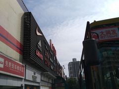-大润发杨浦店-停车场
