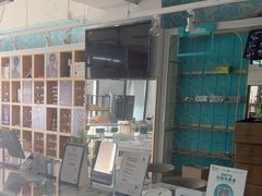 -英伦眼镜蔡司依视路折扣店(通州万达店)