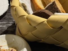 -LESCEDARS Brasserie Bistro香柏树