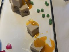 -八府香鸭·啫啫煲(华山路店)