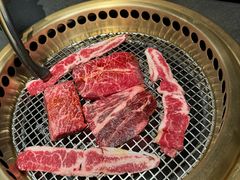 -铭牛烧肉·和牛海鲜自助(高新月牙湖店)