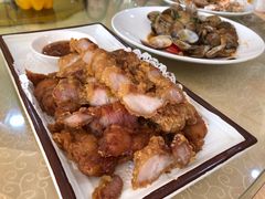 大鹏炸猪肉-鹏城人家海鲜酒家·23年老字号(较场尾店)