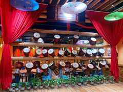 -老滇山寨•云南特色菜•地方菜•民族风情歌舞表演(金碧店)