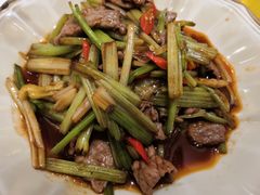 野山椒牛肉-北海渔村酒楼·粤菜海鲜点心(新华店)