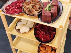 -牛一煲美食(江高店)
