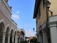 -佛罗伦萨小镇广佛名品奥特莱斯(疏港路店)