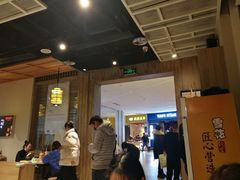 大堂-锅里锅外地锅鸡
