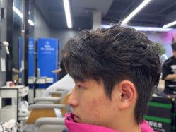 -藤野造型烫发染发