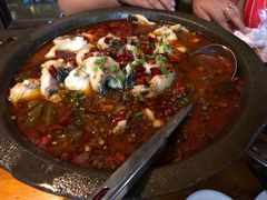 -临江餐馆二楼美食部落