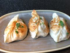 香煎锅贴-蝴蝶里·粤菜·点心(滨江龙湖店)